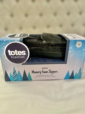 Totes Men's Memory Foam Gray Plaid Slip-on Moccasin Slippers NEW size Large